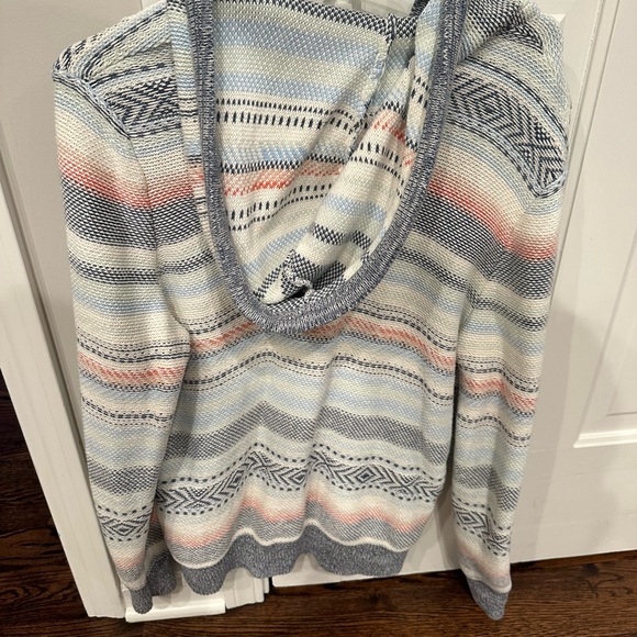 FAHERTY men’s hoodie poncho - Picture 3 of 5